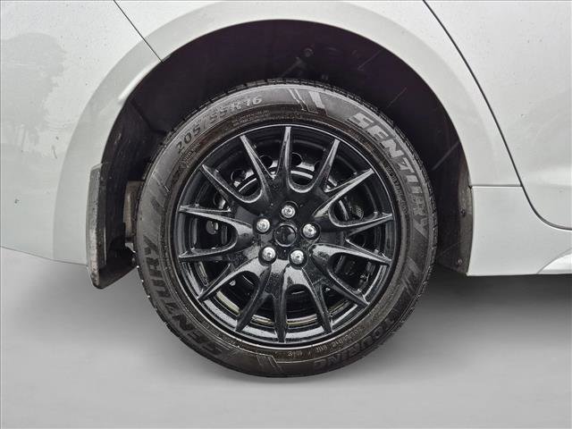 Used 2026 Toyota Corolla LE FWD image 22