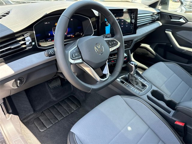 New 2025 Volkswagen Jetta SE image 38