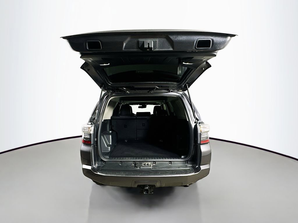Used 2023 Toyota 4Runner SR5 Premium w/ Moonroof Package RWD image 35