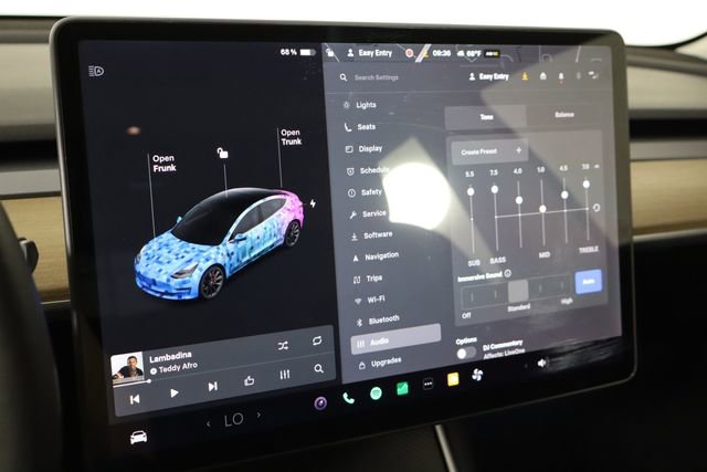 Used 2020 Tesla Model 3 Performance image 33