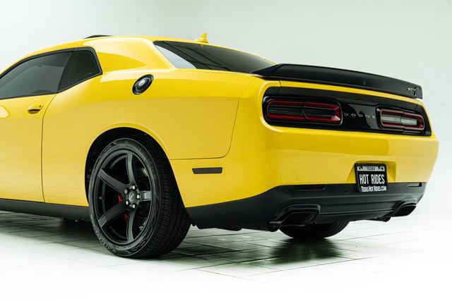 Used 2017 Dodge Challenger SRT Hellcat image 19