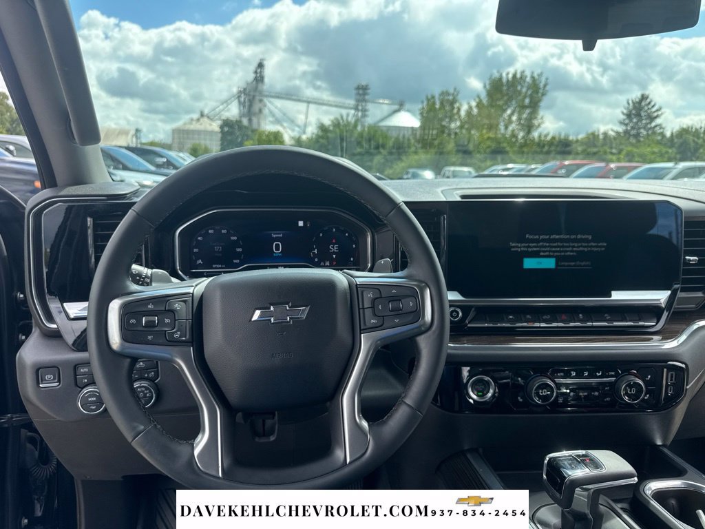Used 2023 Chevrolet Silverado 1500 LT Trail Boss AWD/4WD image 29