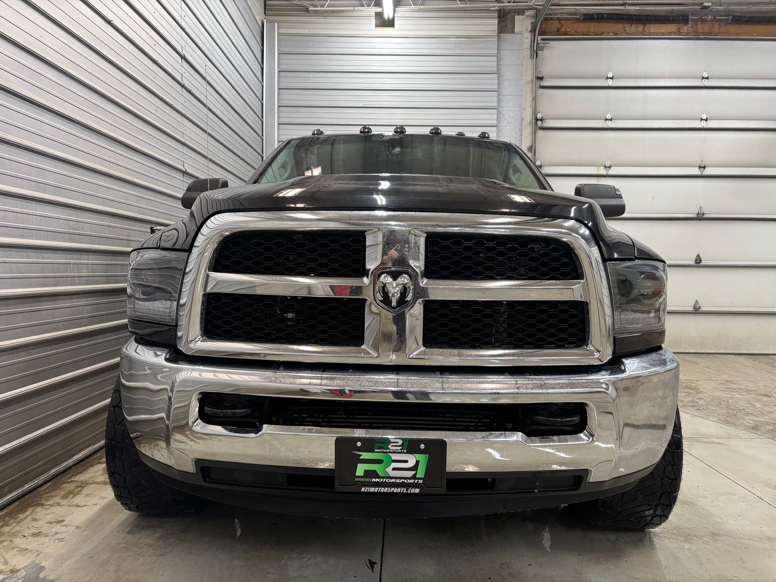 Used 2016 RAM 3500 Tradesman w/ Chrome Appearance Group image 2