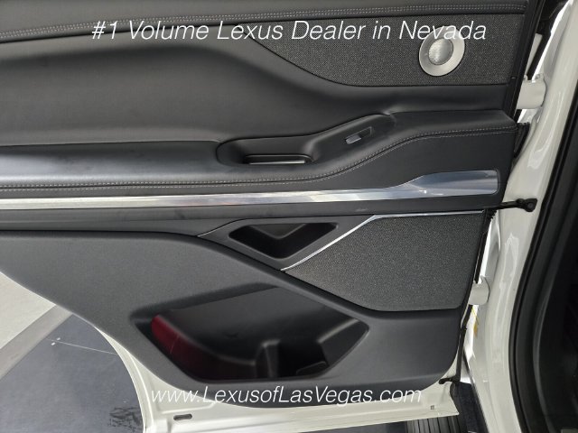 Used 2026 Lincoln Navigator Reserve w/ Jet Appearance Package AWD/4WD image 20
