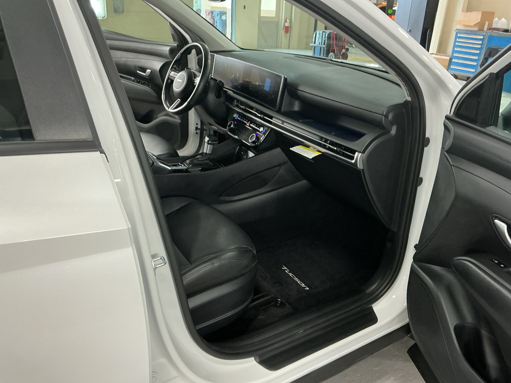 Certified 2025 Hyundai Tucson SEL AWD/4WD image 16
