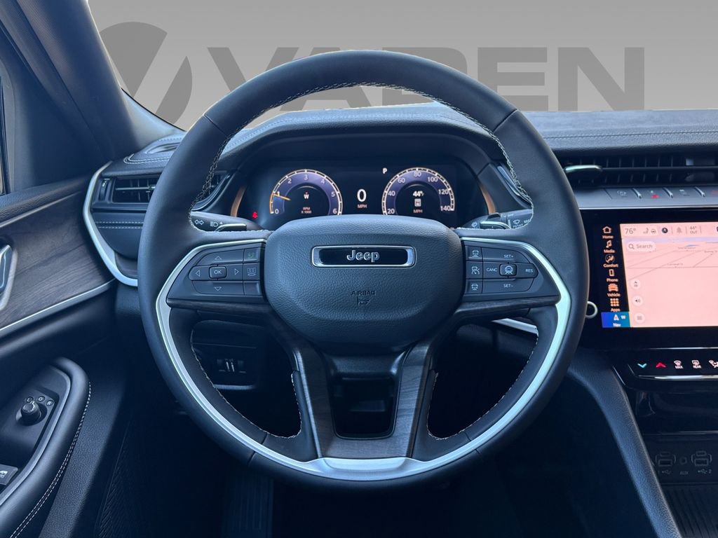 New 2026 Jeep Grand Cherokee Altitude image 10