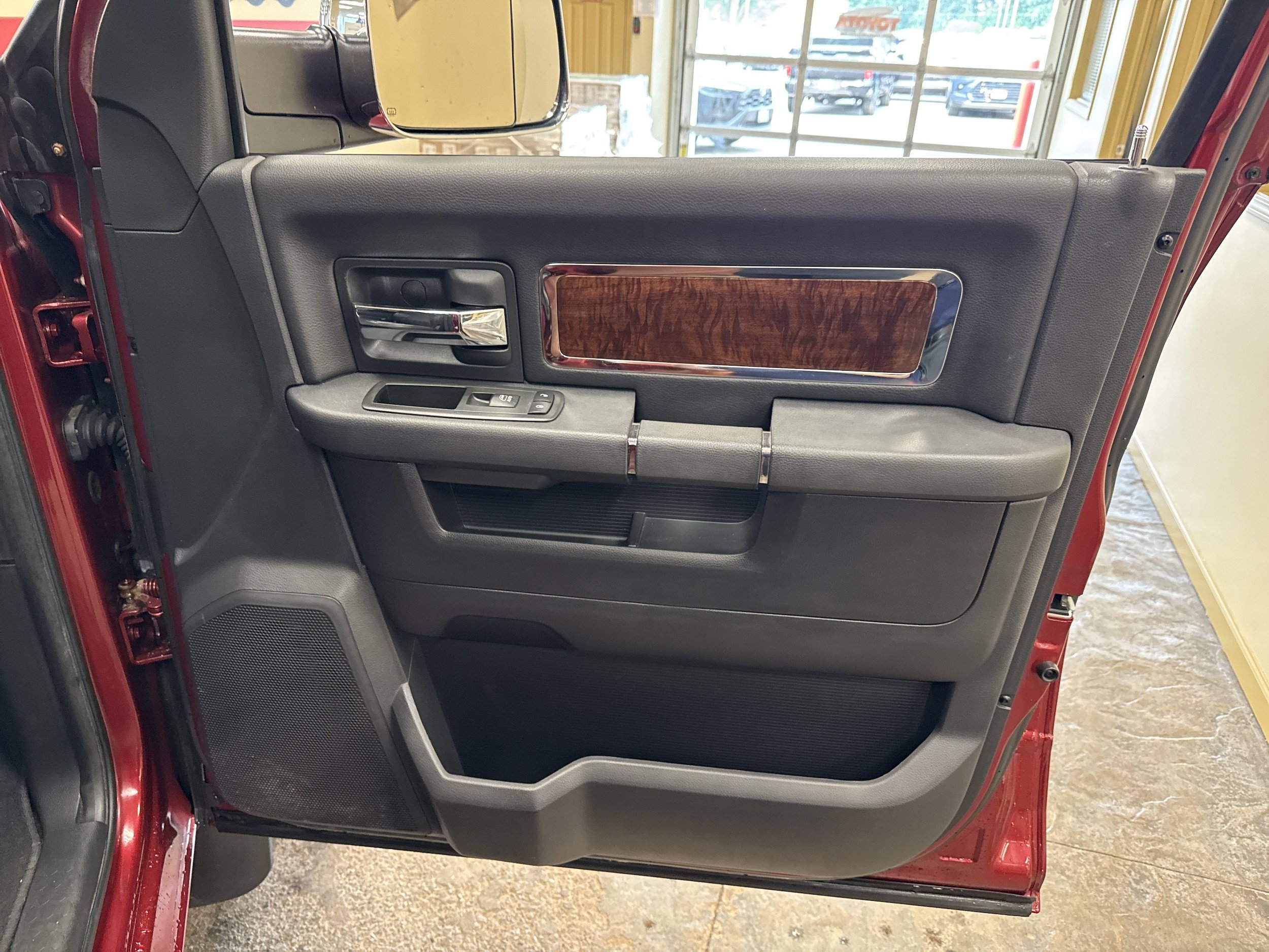 Used 2012 RAM 2500 Laramie w/ HD Snow Plow Prep Group AWD/4WD image 17