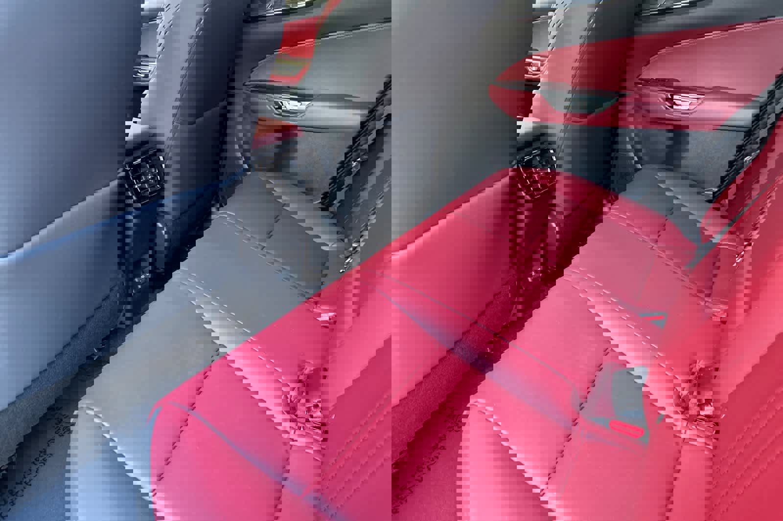 Used 2023 Lexus NX 350h Premium image 4