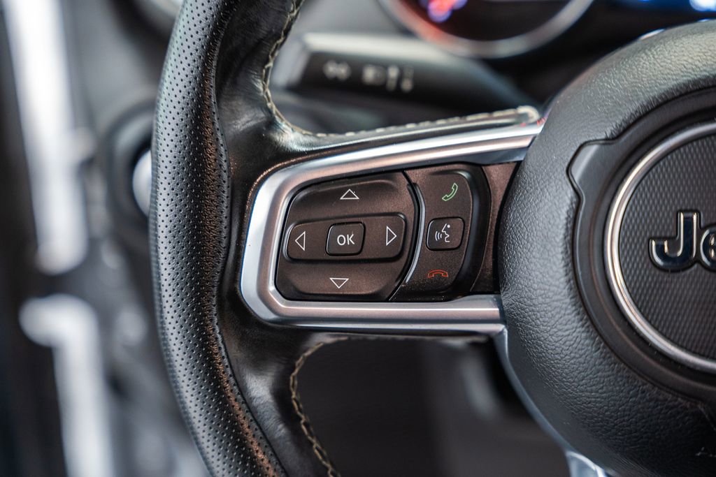 Used 2020 Jeep Gladiator Overland image 30