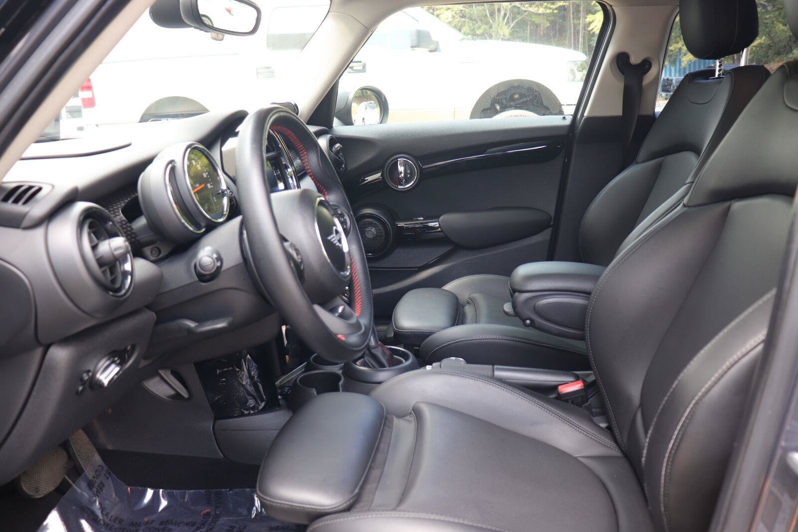 Used 2019 MINI Cooper S FWD image 10