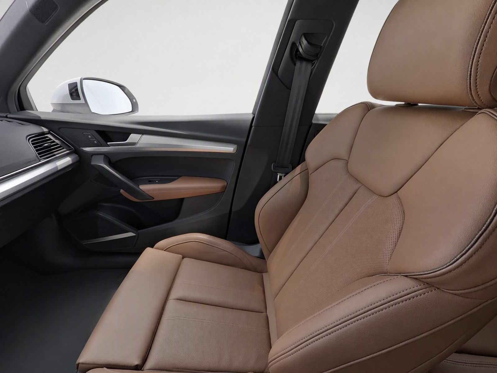 Certified 2025 Audi Q5 2.0T Premium Plus w/ Premium Plus Package AWD/4WD image 18