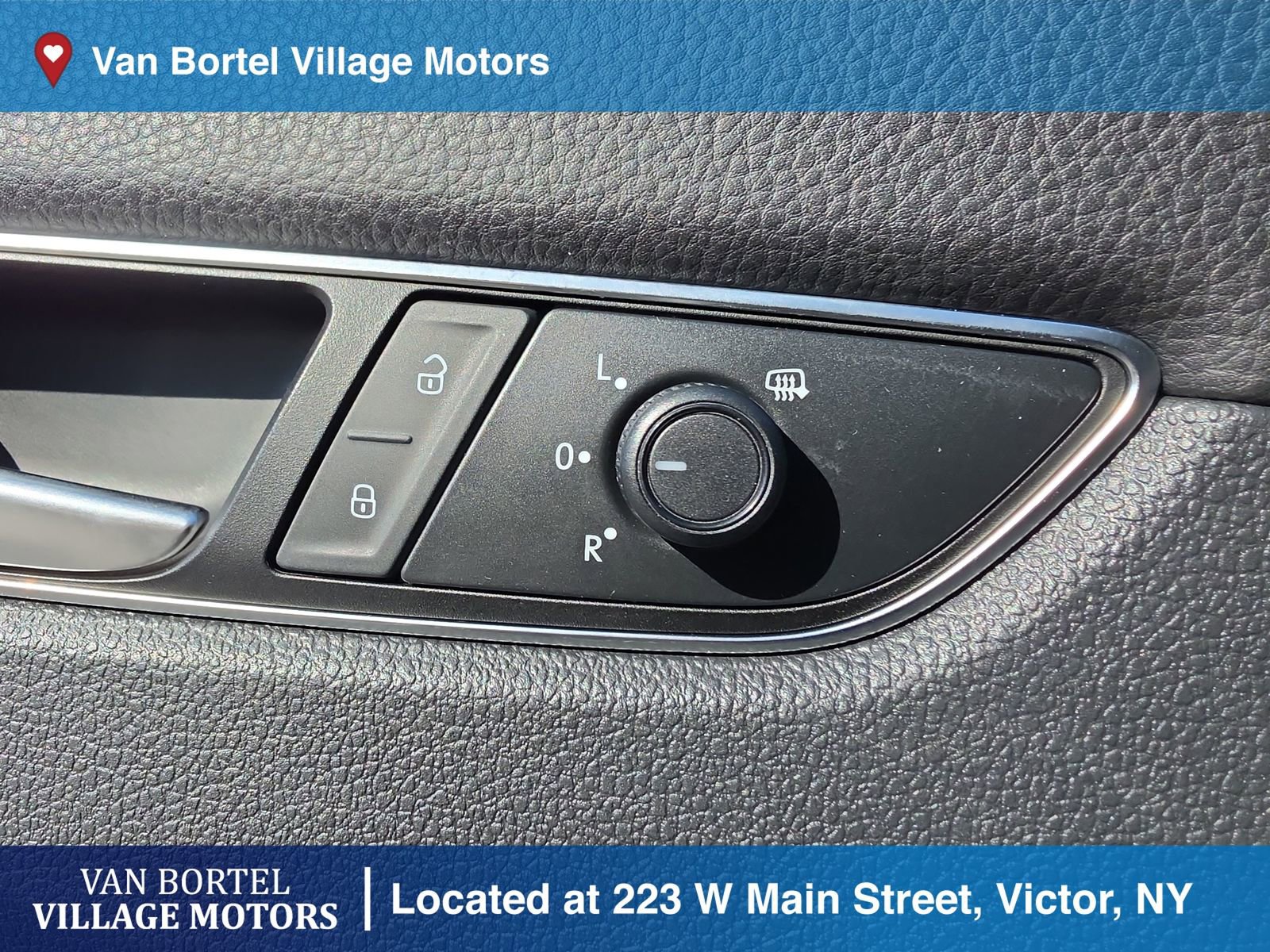 Used 2019 Volkswagen Passat 2.0T Wolfsburg w/ Wheels & Sunroof Package FWD image 12