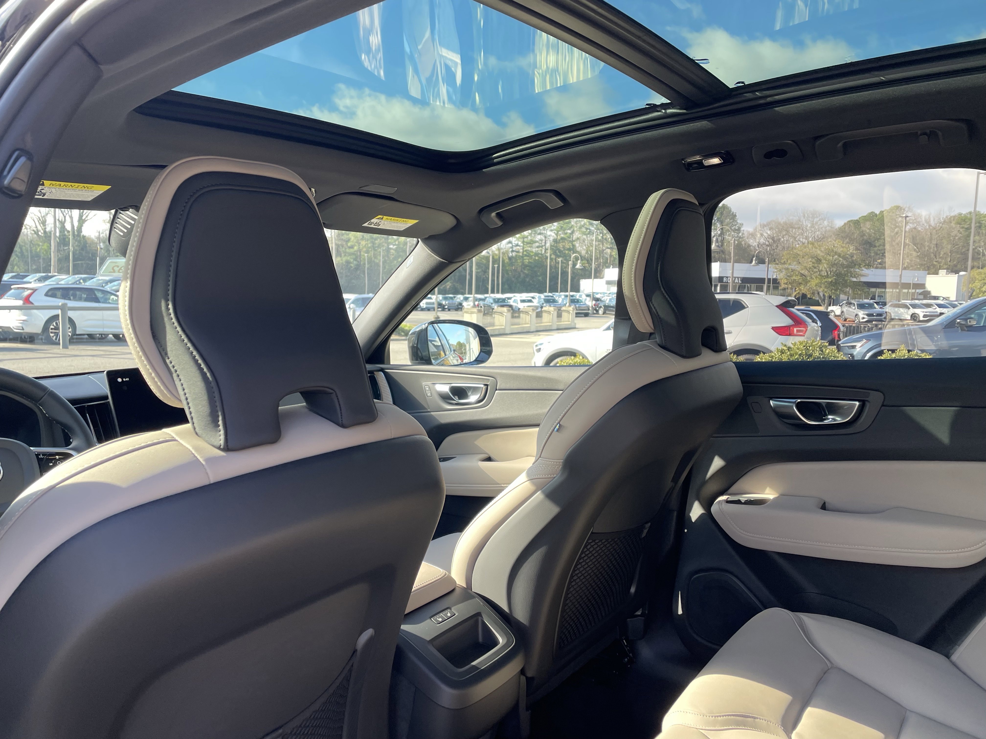 New 2026 Volvo XC60 B5 Plus w/ Protection Package Premier image 14