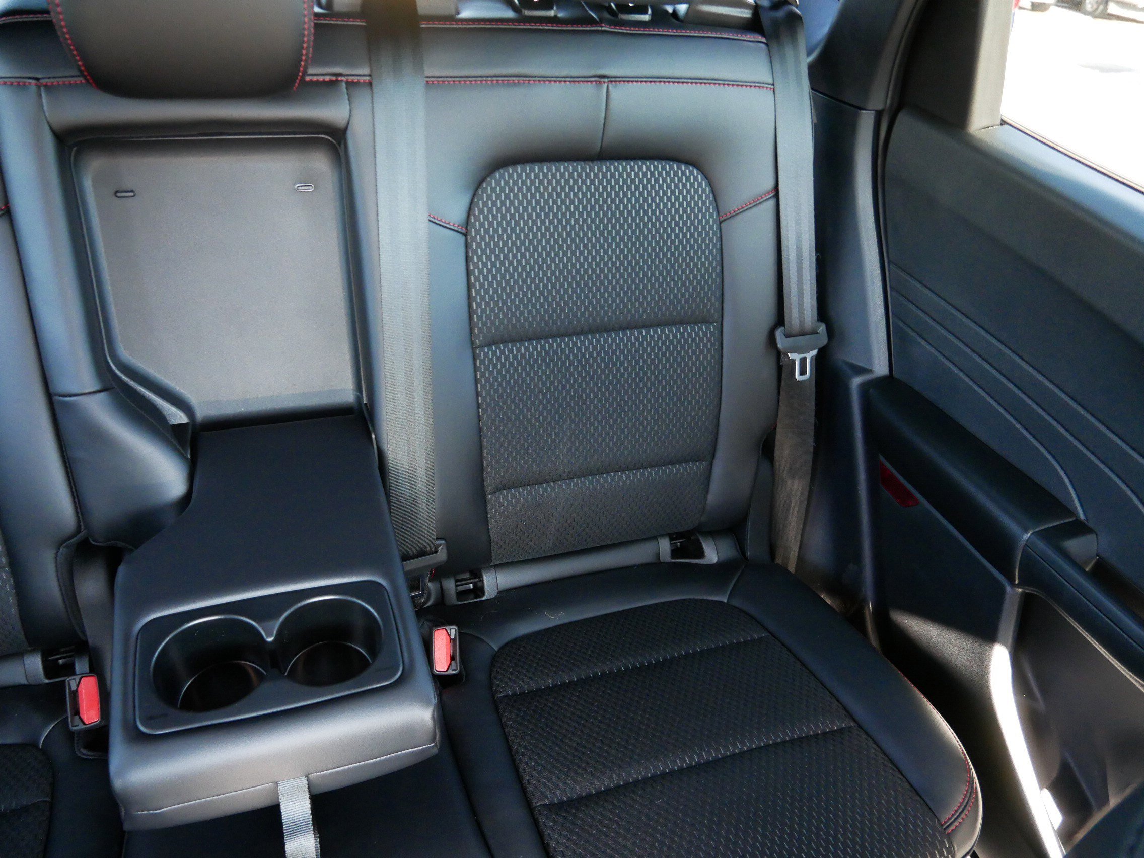 Used 2025 Ford Escape ST-Line Select w/ Tech Pack #2 image 14