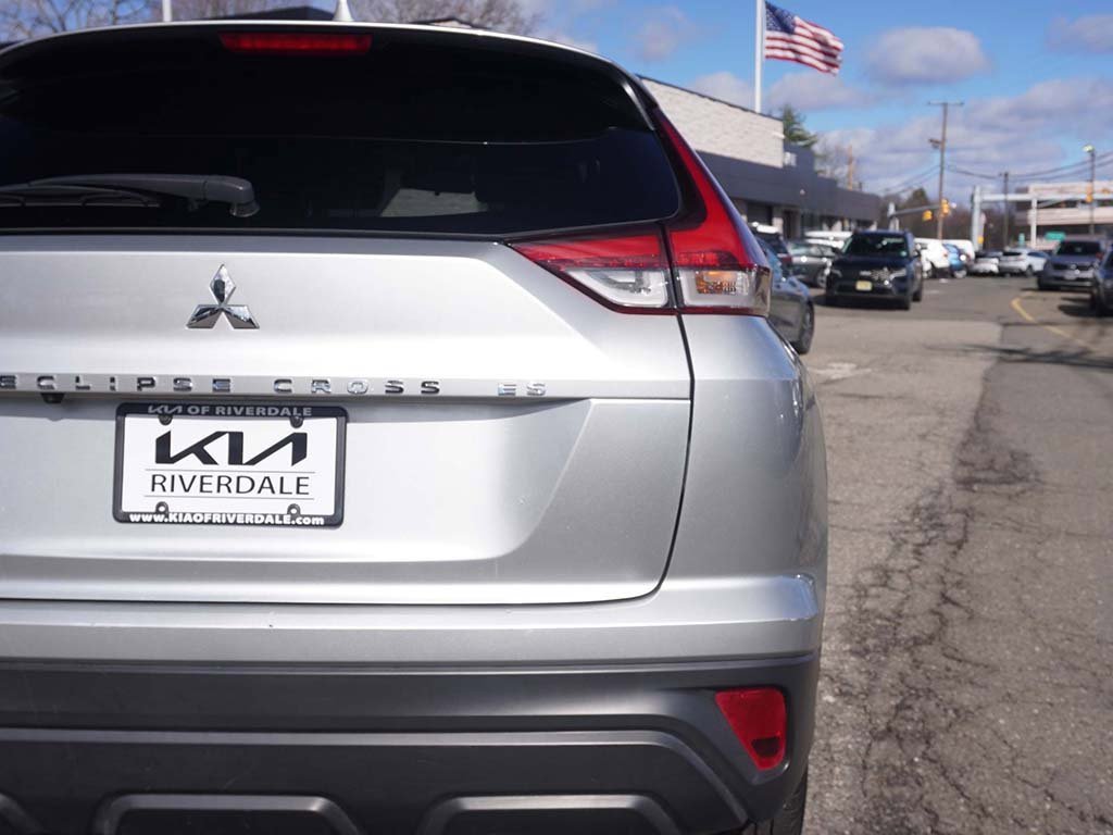 Used 2024 Mitsubishi Eclipse Cross ES image 12