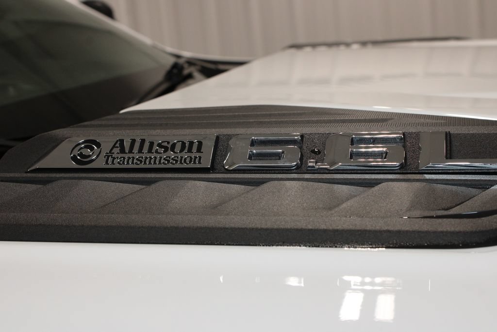 Used 2024 Chevrolet Silverado 2500 Custom w/ Z71 Off-Road Package AWD/4WD image 13