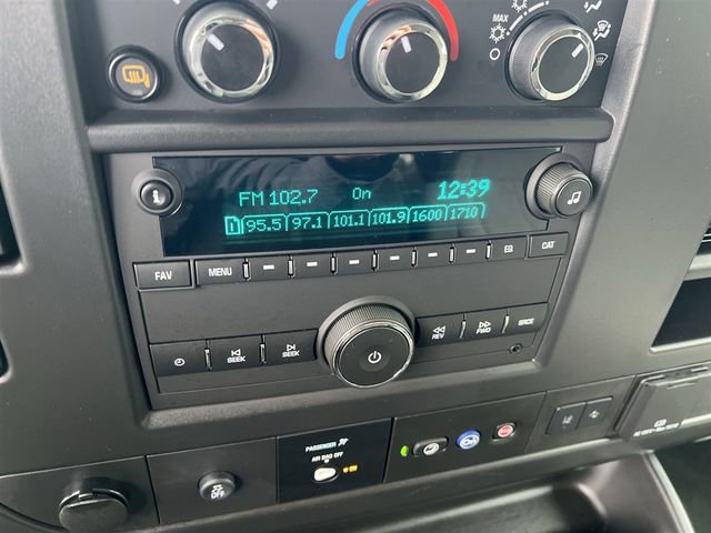 Certified 2025 Chevrolet Express 3500 LT w/ LT Preferred Equipment Group image 16