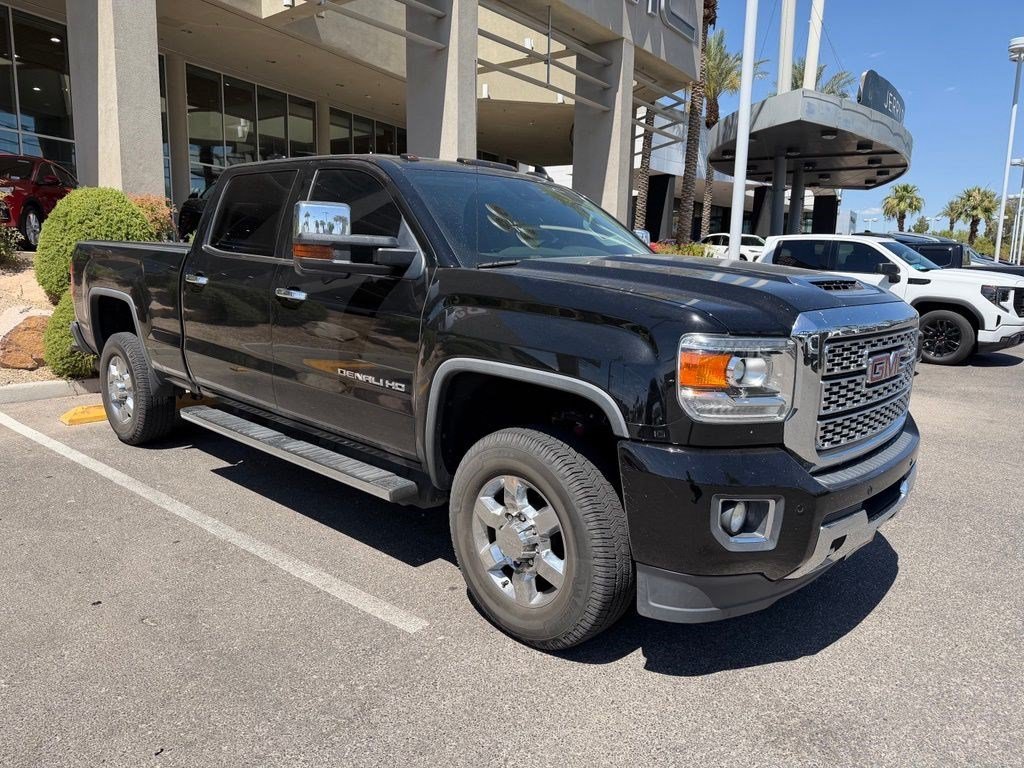 Used 2018 GMC Sierra 3500 Denali w/ Duramax Plus Package AWD/4WD image 2