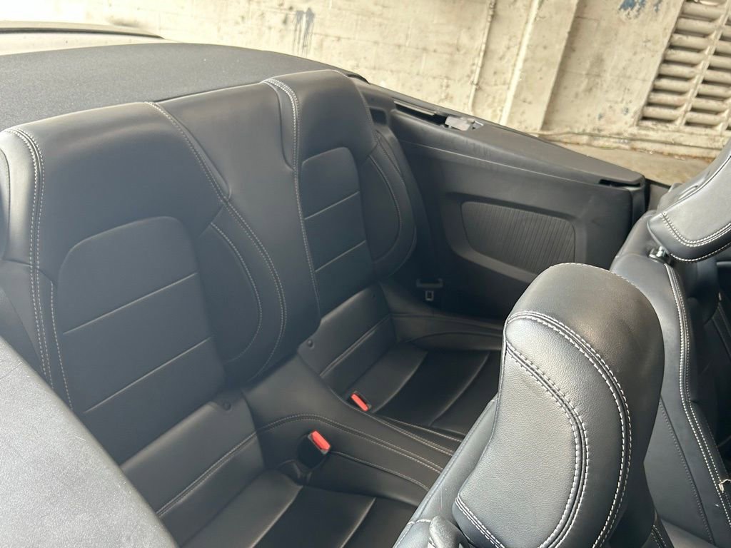 Used 2025 Ford Mustang Premium RWD image 33