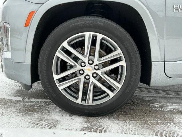 Used 2023 Chevrolet Traverse High Country image 16