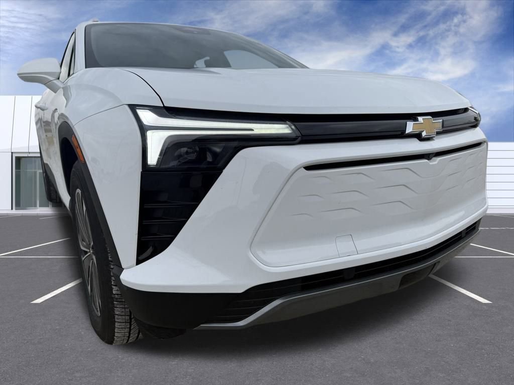 Used 2024 Chevrolet Blazer EV LT image 8