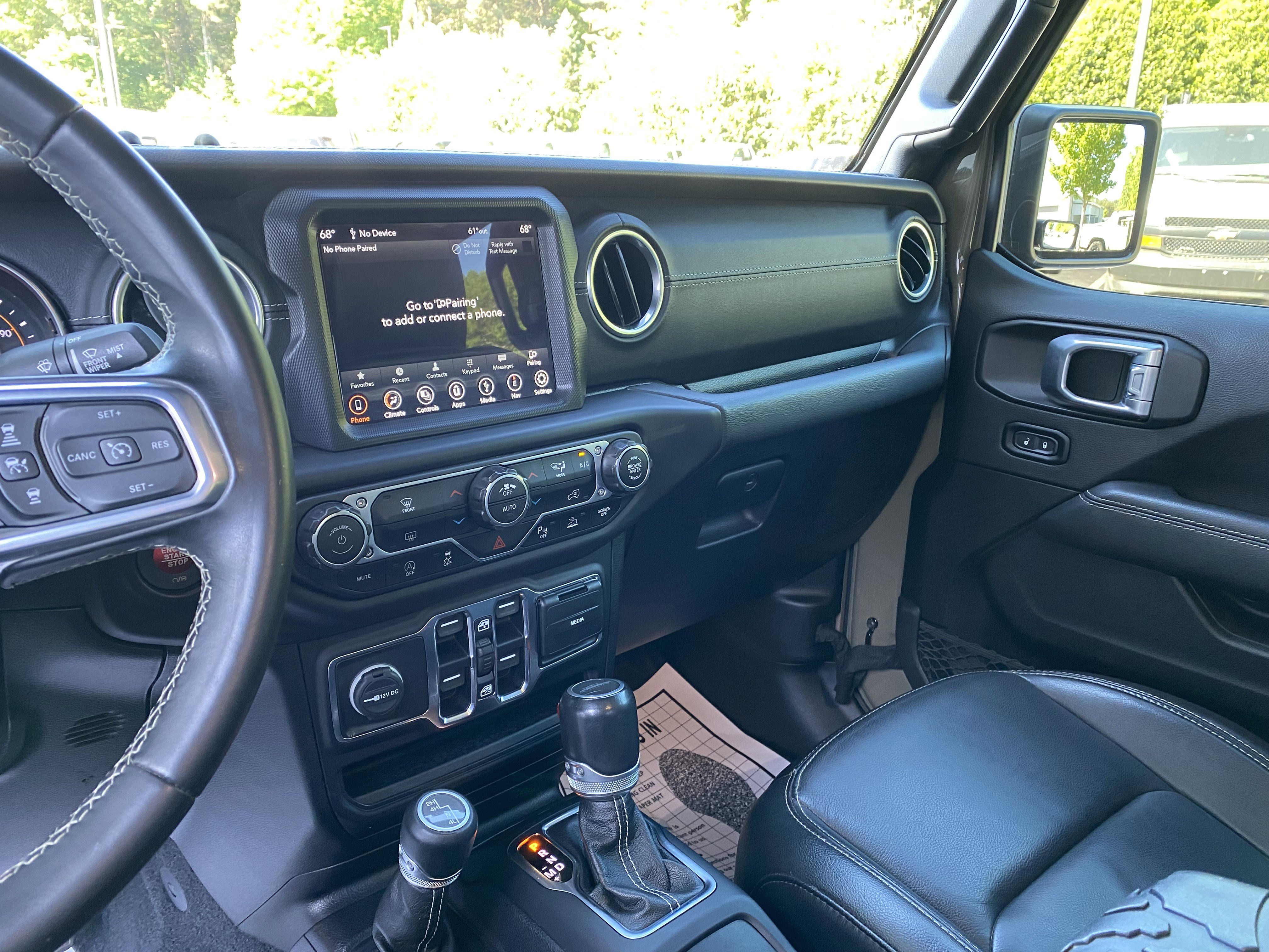 Used 2020 Jeep Gladiator Overland w/ Popular Equipment Package AWD/4WD image 24