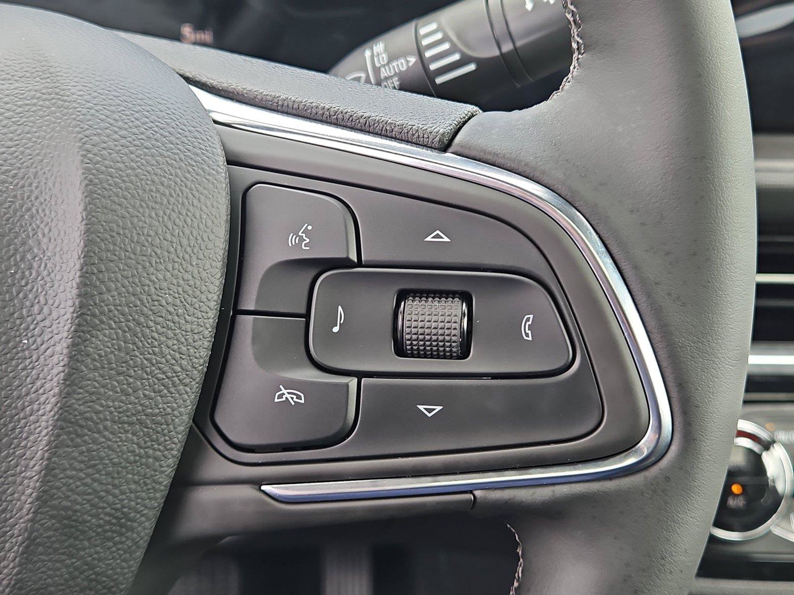 New 2026 Buick Envista Sport Touring w/ Convenience I Package FWD image 24