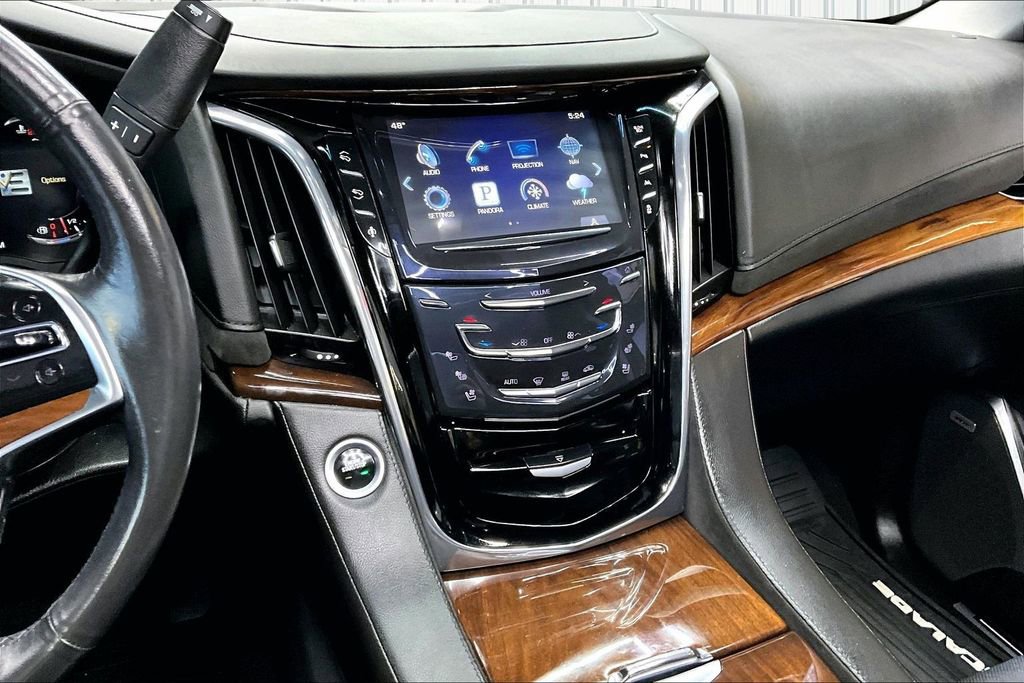 Used 2016 Cadillac Escalade Luxury image 9