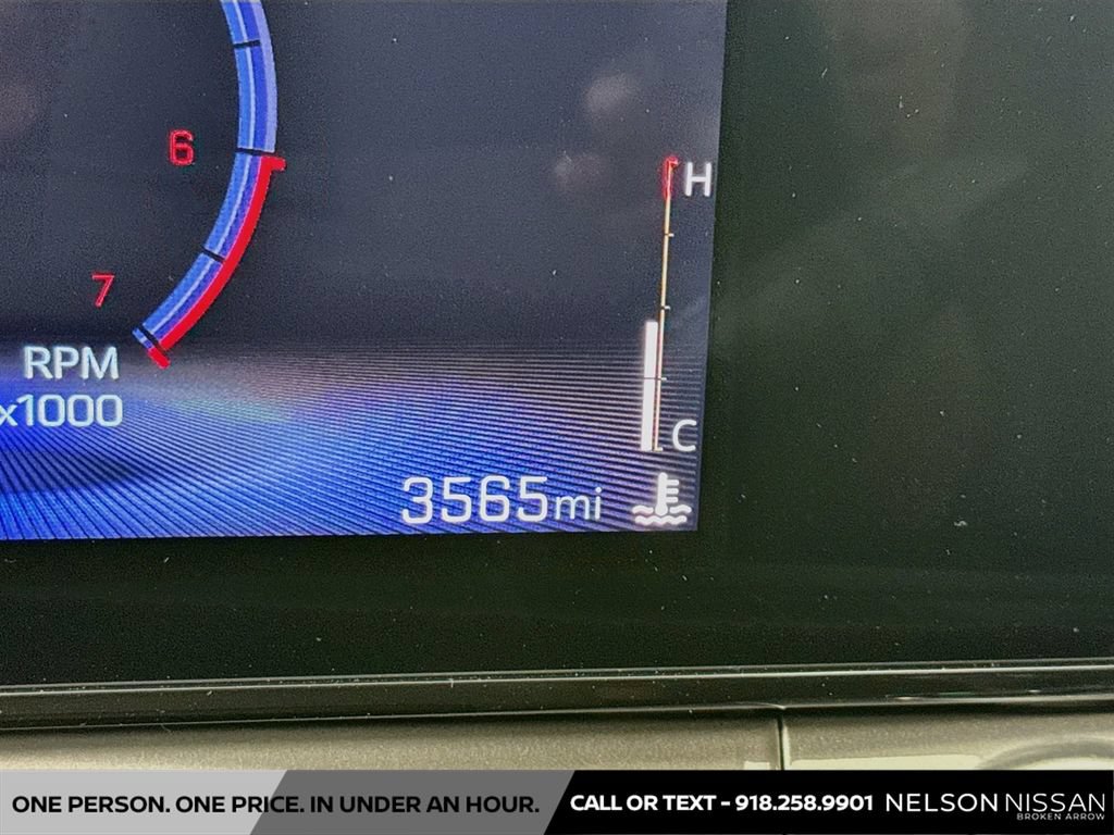 Used 2025 Chevrolet Trax LT w/ Driver Confidence Package FWD image 12