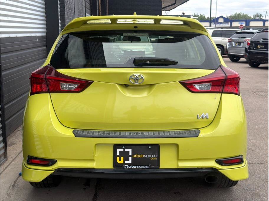 Used 2017 Toyota Corolla iM w/ Carpet Mat Package FWD image 9