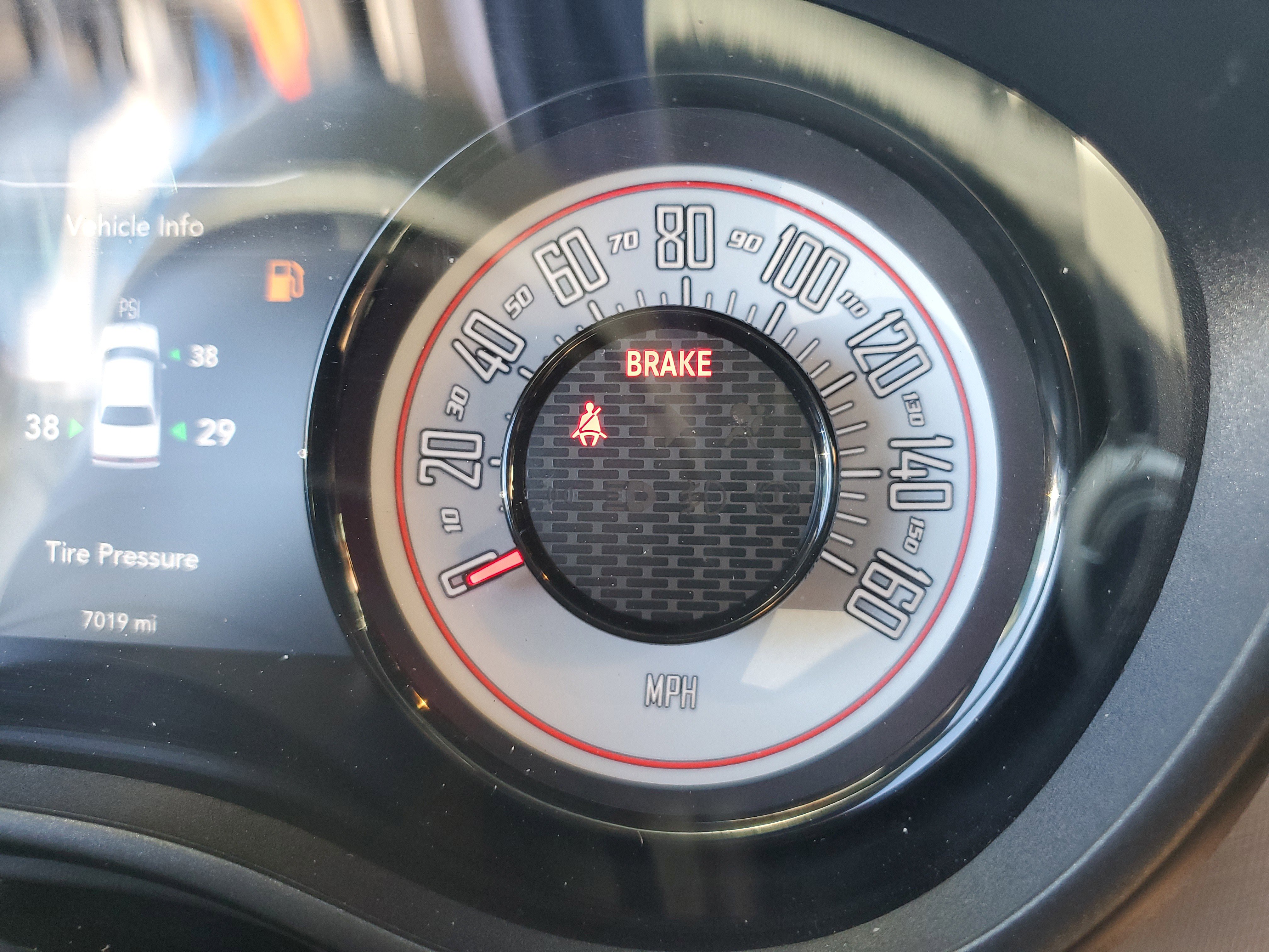 Used 2023 Dodge Challenger R/T w/ Plus Package image 27