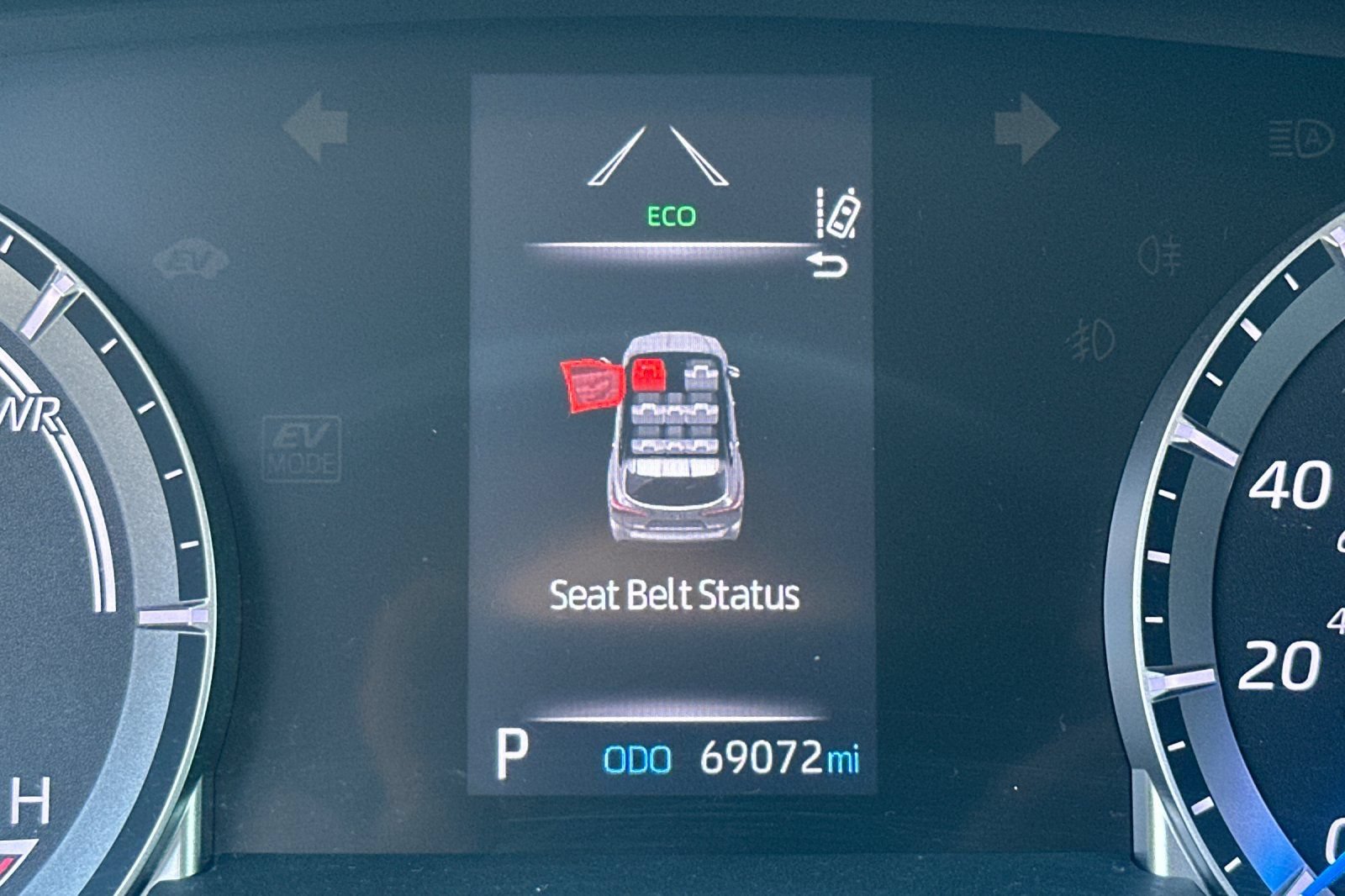 Used 2021 Toyota Highlander LE AWD/4WD image 43