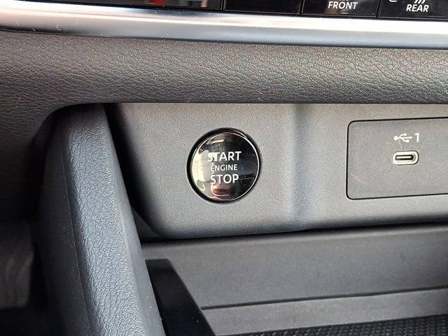 Used 2024 Nissan Rogue SV FWD image 27
