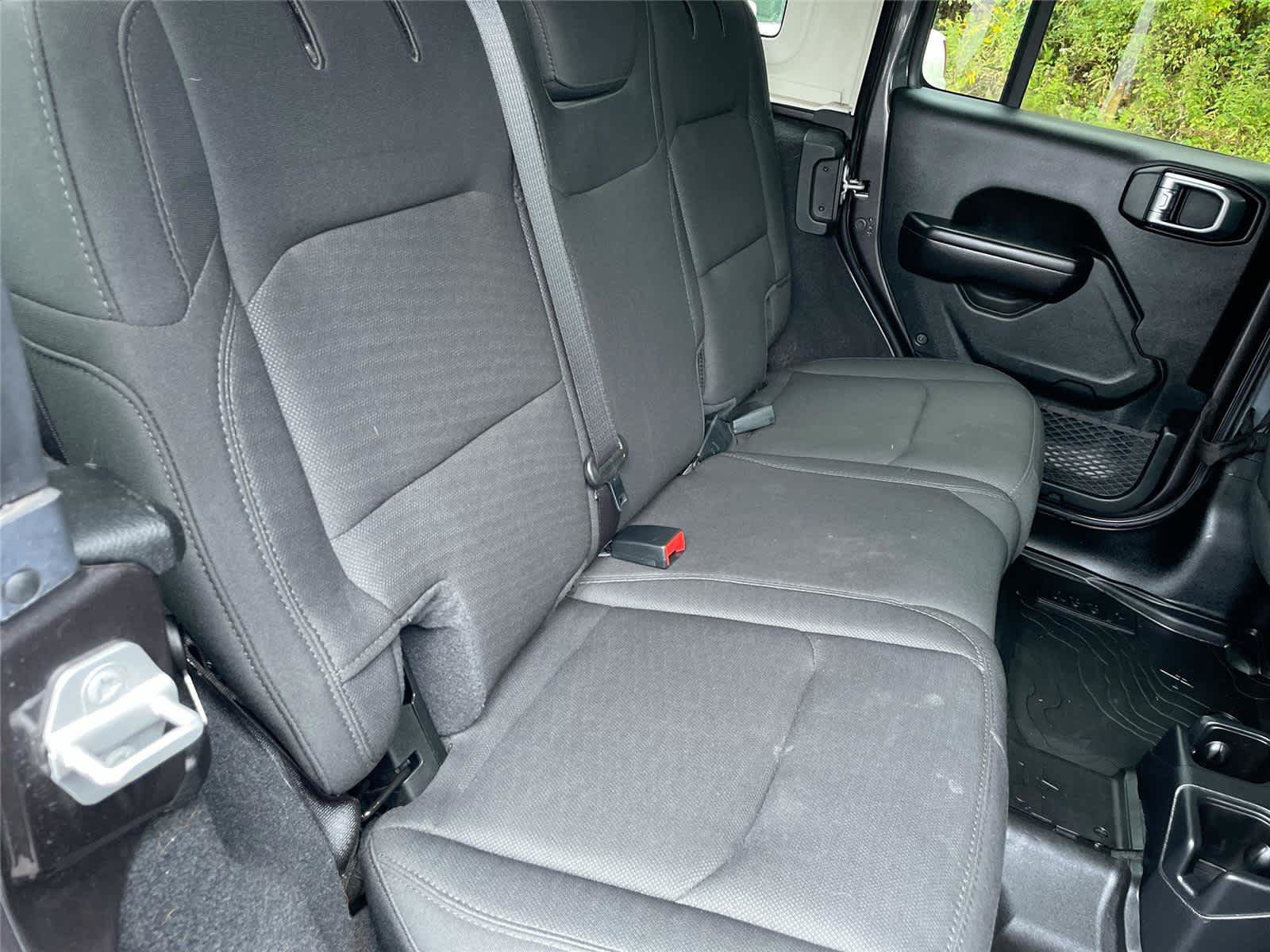 Used 2020 Jeep Wrangler Unlimited Sport AWD/4WD image 16