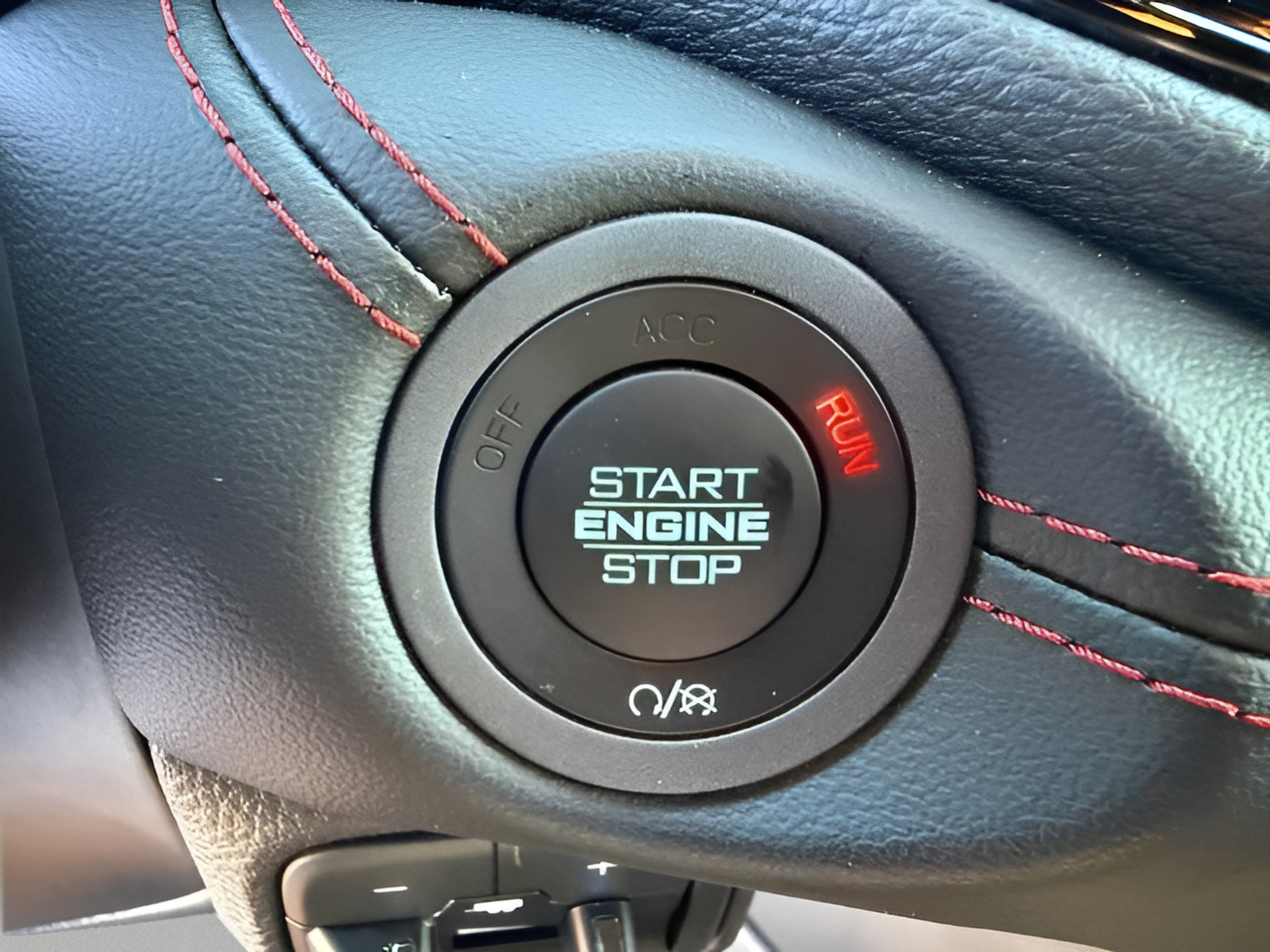 Used 2023 Dodge Durango R/T w/ Tow 'N Go Package AWD/4WD image 23