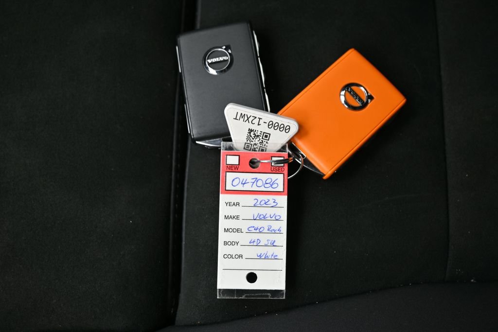 Used 2023 Volvo C40 P8 Recharge Ultimate AWD/4WD image 29