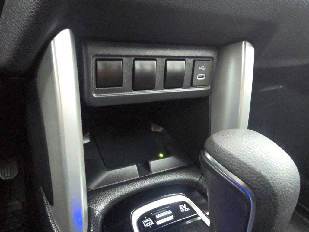 Used 2024 Toyota Corolla Cross SE w/ Moonroof Package image 24