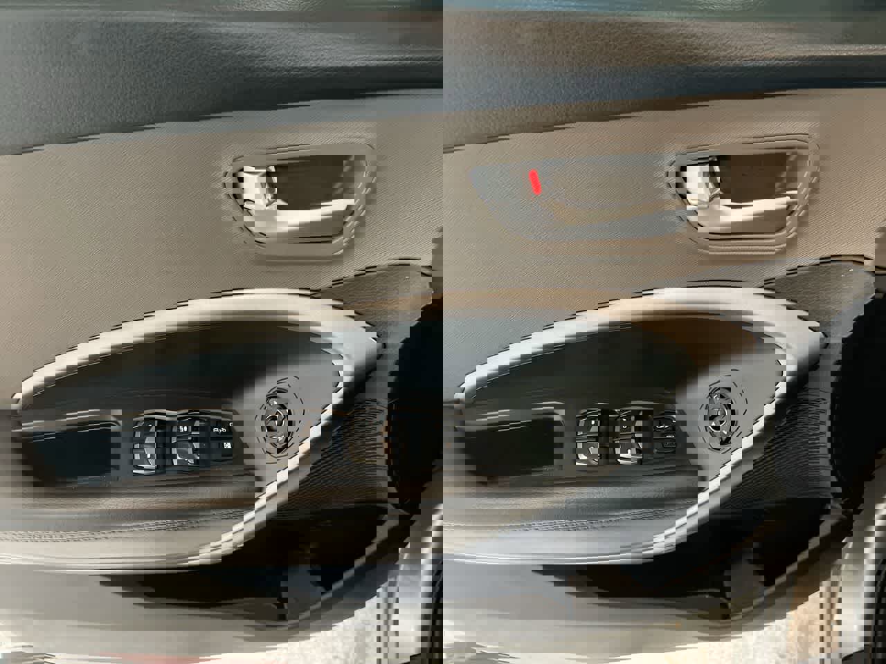 Used 2014 Hyundai Santa Fe Sport w/ Popular Equipment Package 02 image 13