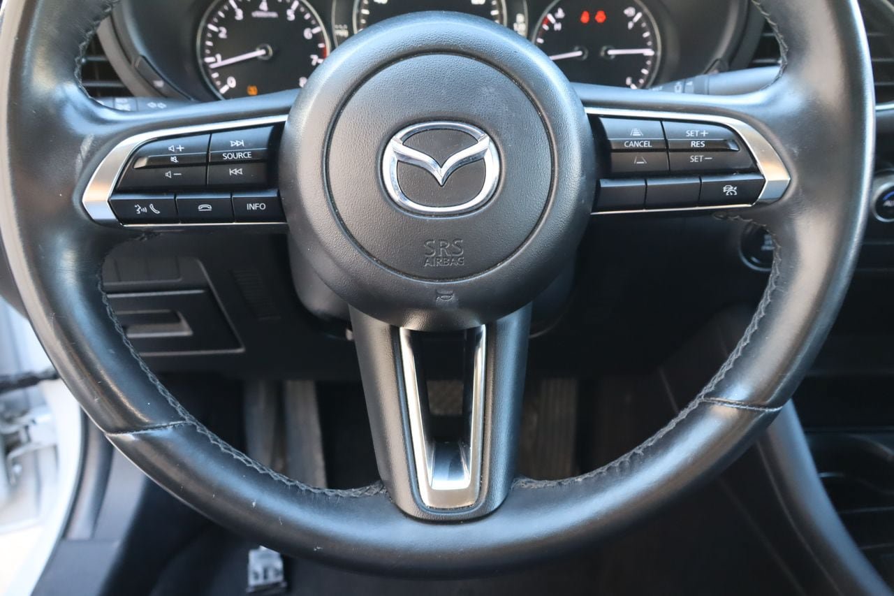 Used 2024 MAZDA MAZDA3 s FWD image 10