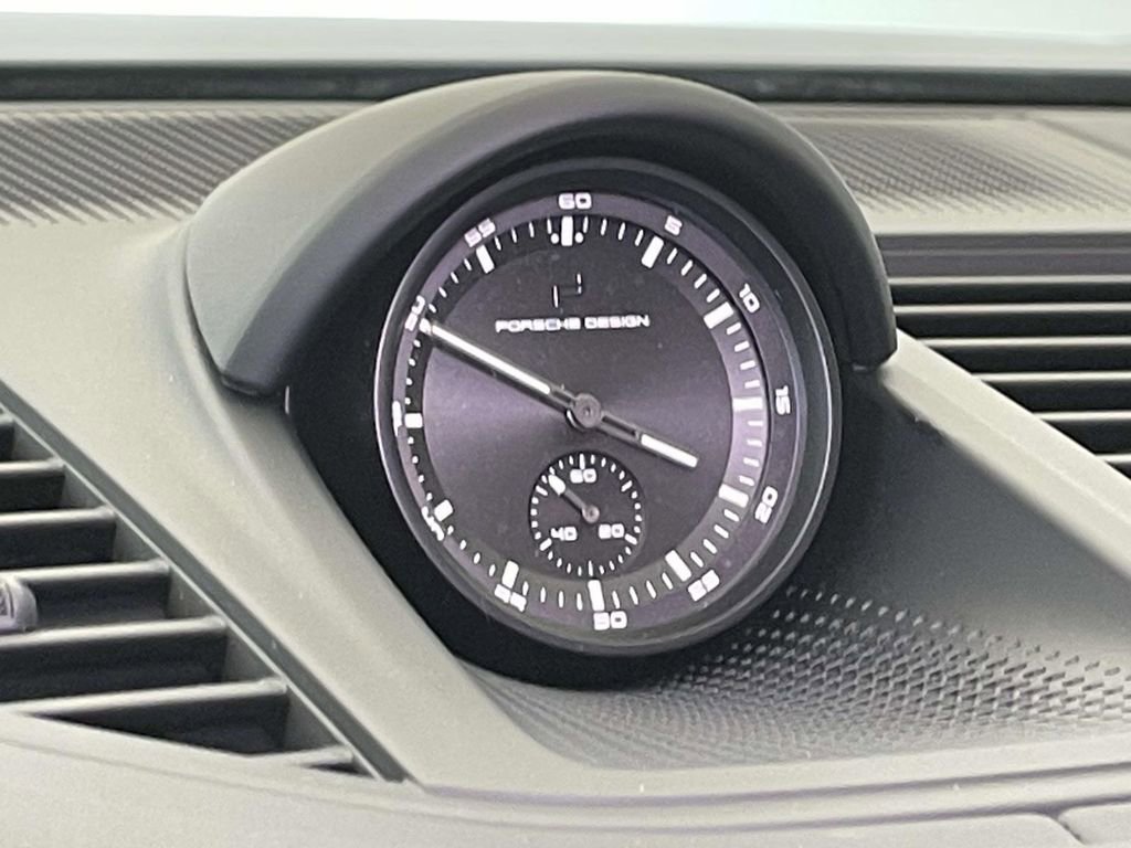 Certified 2025 Porsche Panamera GTS image 28