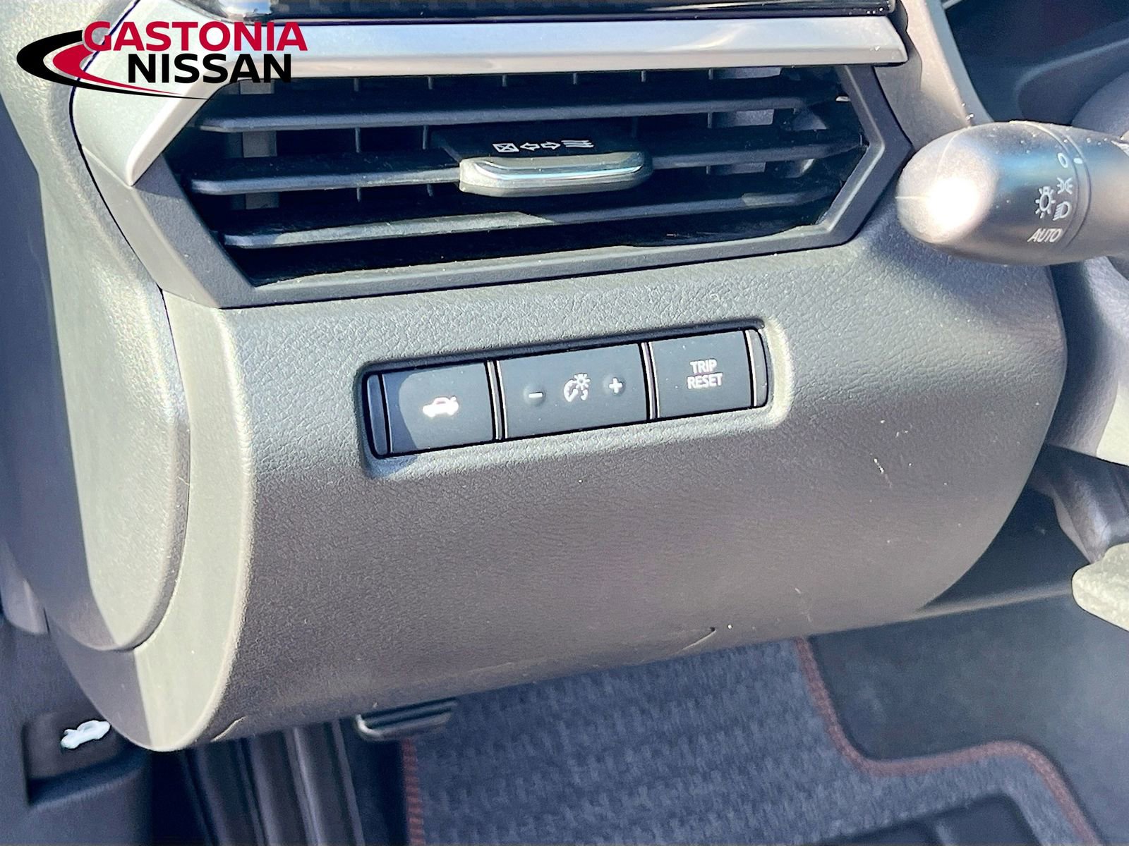 Used 2023 Nissan Altima 2.5 SR w/ SR Premium Package image 13