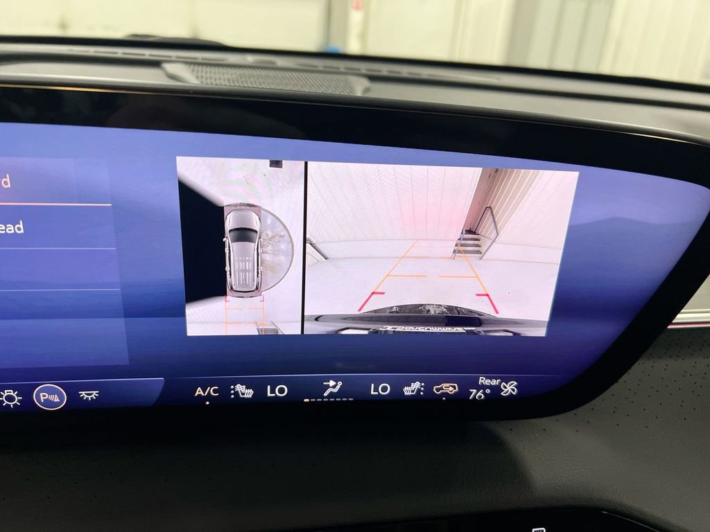 Used 2025 Buick Enclave Avenir w/ LPO, Floor Liner Package FWD image 16