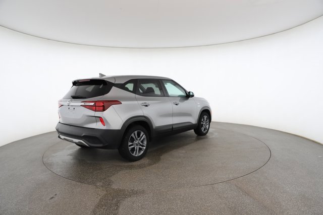 Used 2021 Kia Seltos LX image 18