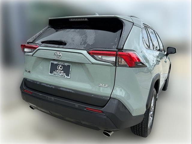 Used 2022 Toyota RAV4 XLE FWD image 6