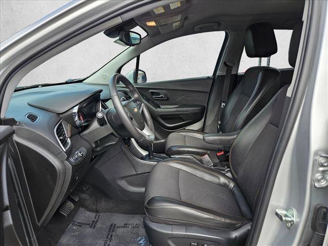 Used 2018 Chevrolet Trax LT w/ LT Convenience Package FWD image 13