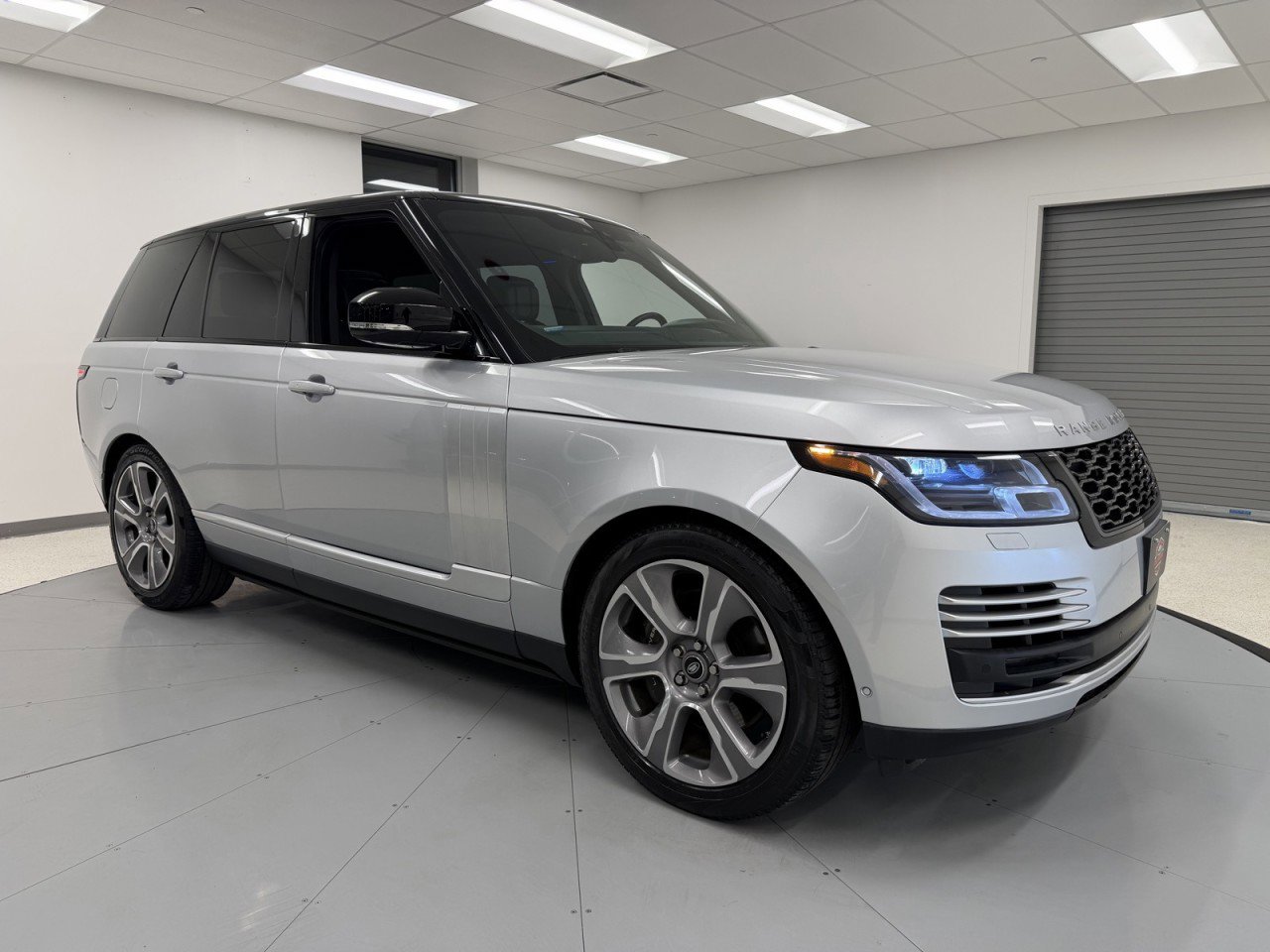Used 2020 Land Rover Range Rover Autobiography image 73