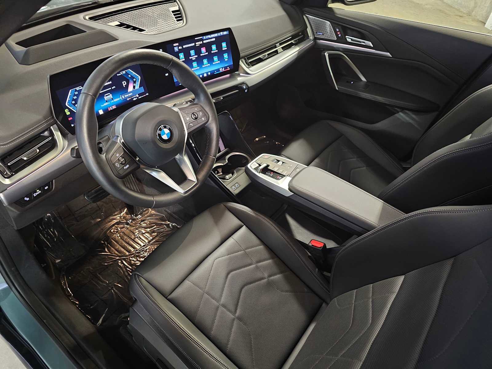 Used 2025 BMW X1 xDrive28i w/ Technology Package image 2