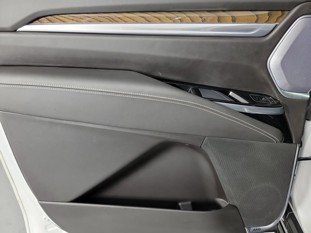 Certified 2025 Cadillac Escalade ESV Sport Platinum w/ LPO, Floor Liner Package AWD/4WD image 14