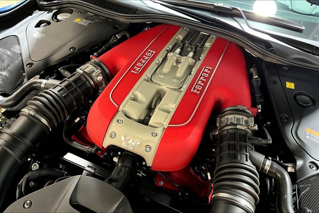 Used 2023 Ferrari 812 GTS RWD image 25