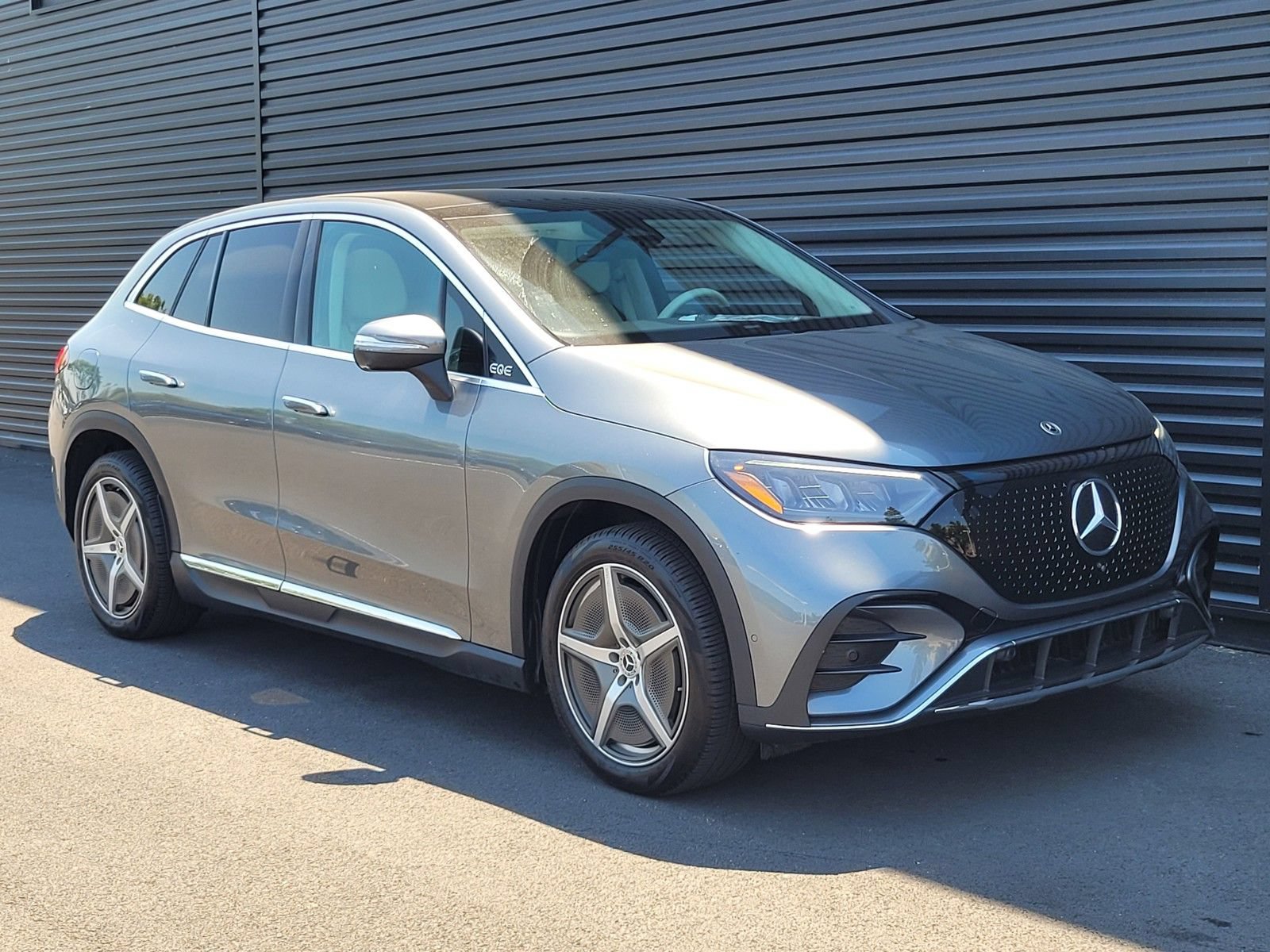 Used 2023 Mercedes-Benz EQE 350+ SUV w/ AMG Line Exterior Package image 9